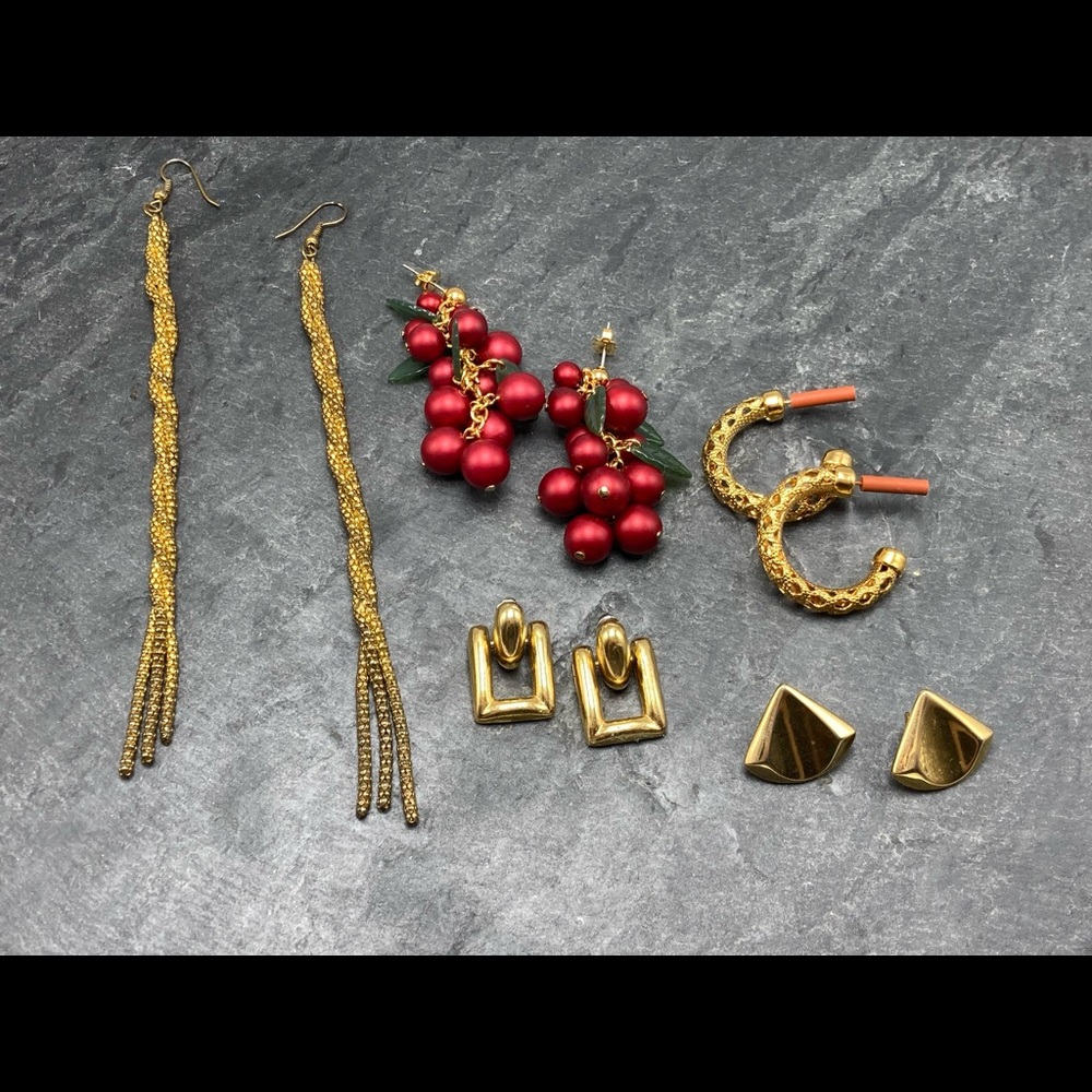 PIERCED Vintage women’s bundle 5x pairs earrings gold enamel hoops